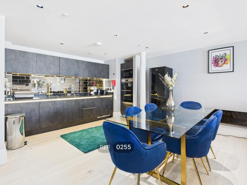 Kitchen / Living area
