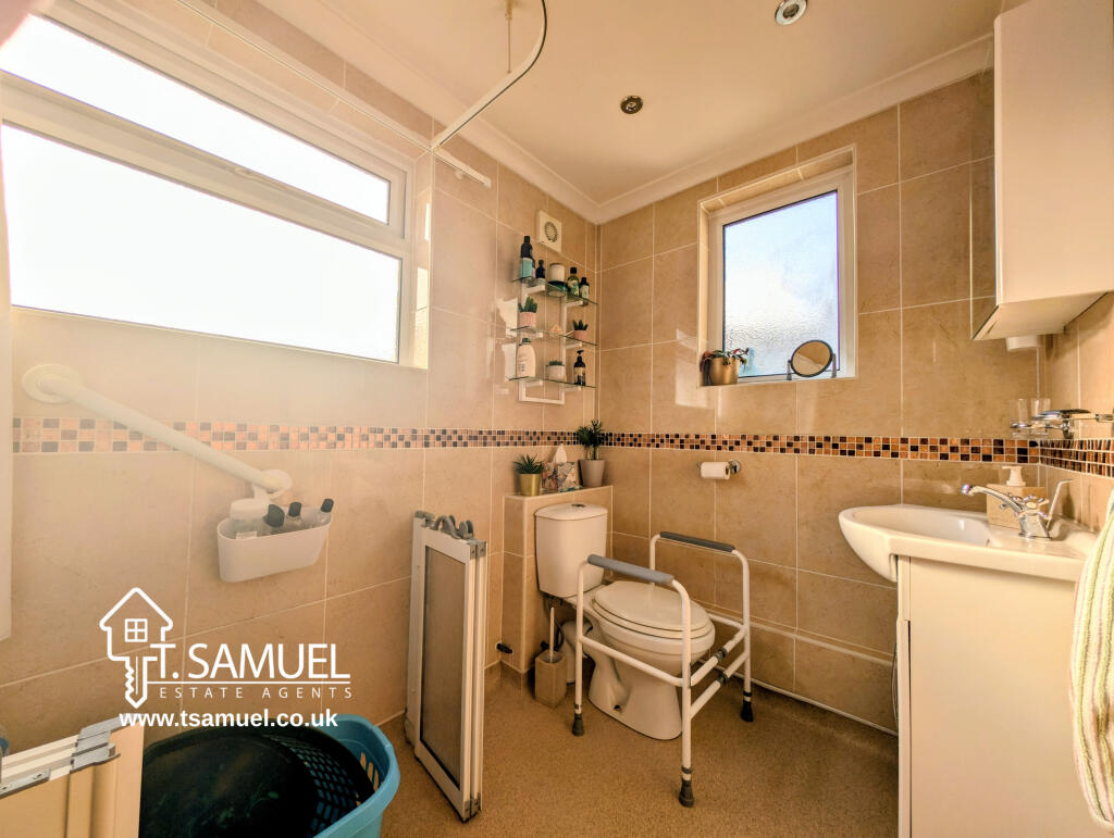 Downstairs wetroom