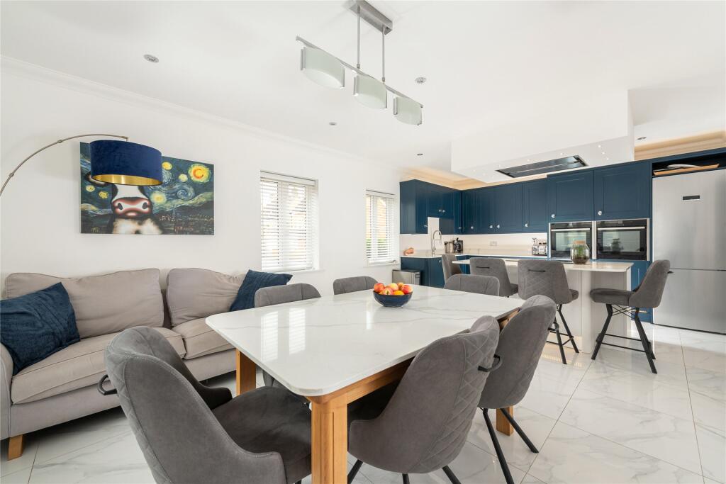 Dining/Family Room