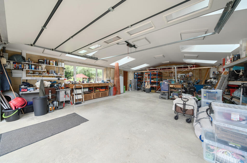 1304671-8-68407ec...