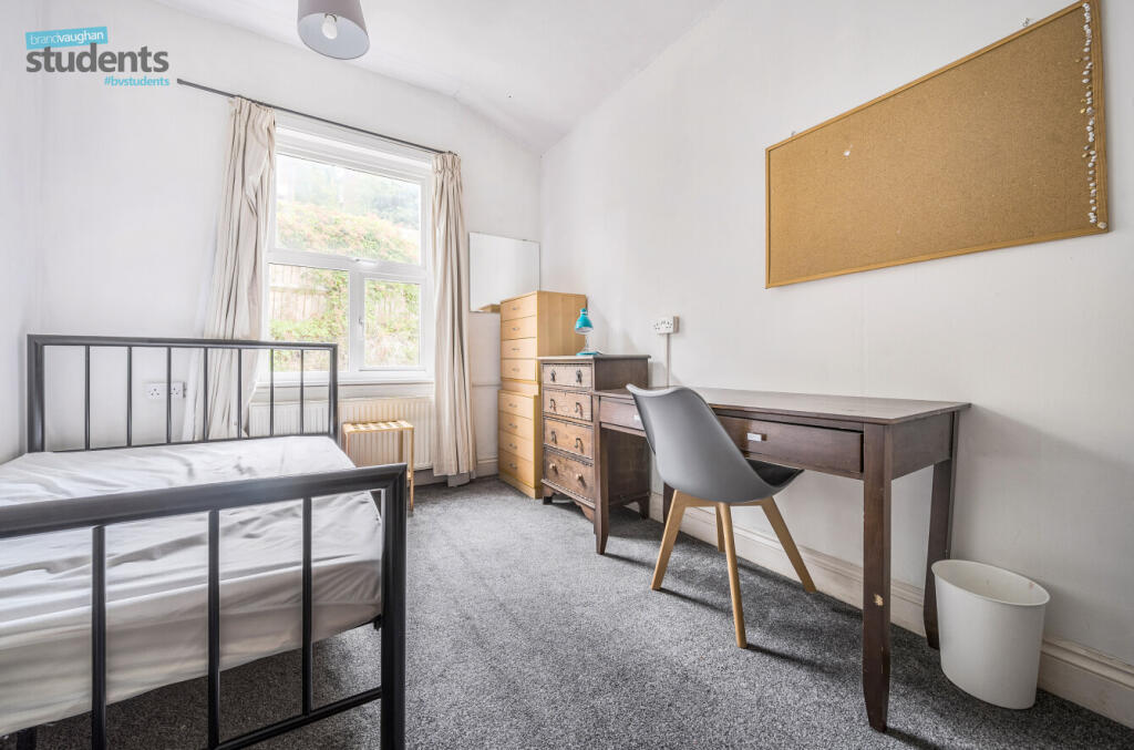 e4e44677-96e5-442...