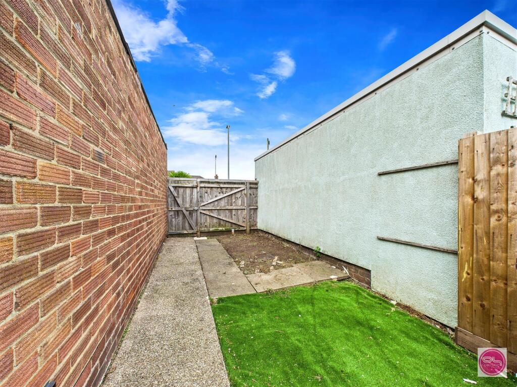 Faversham Road, Burton Upon Trent (24).jpg