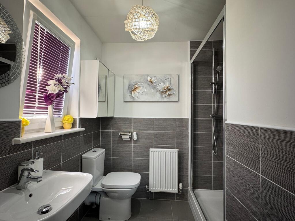 Master En-Suite
