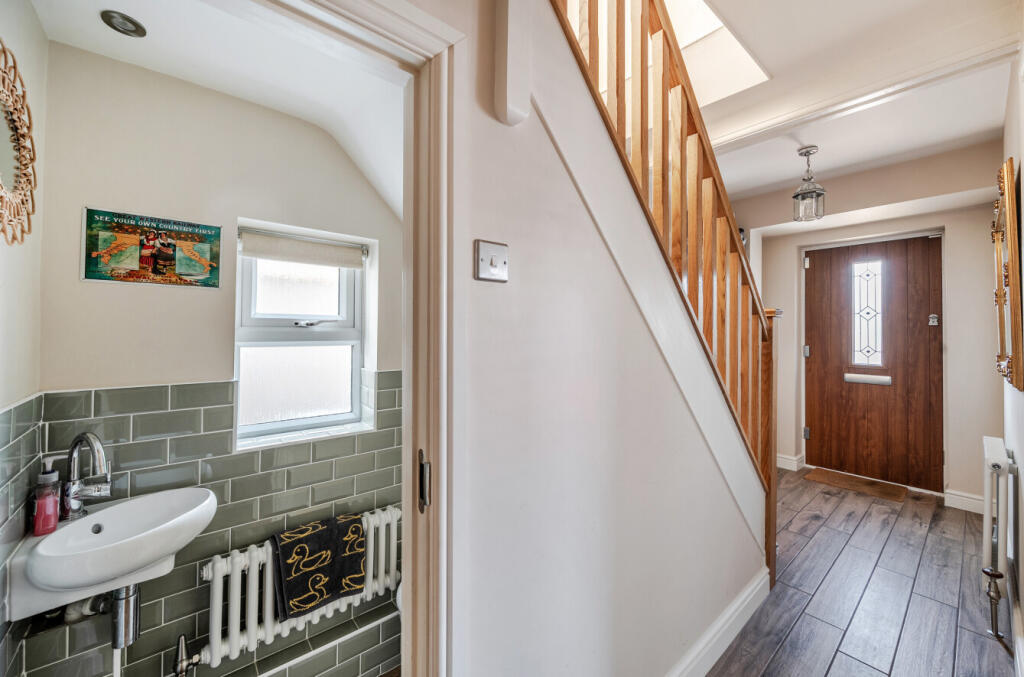 1328379-20-6899b7...