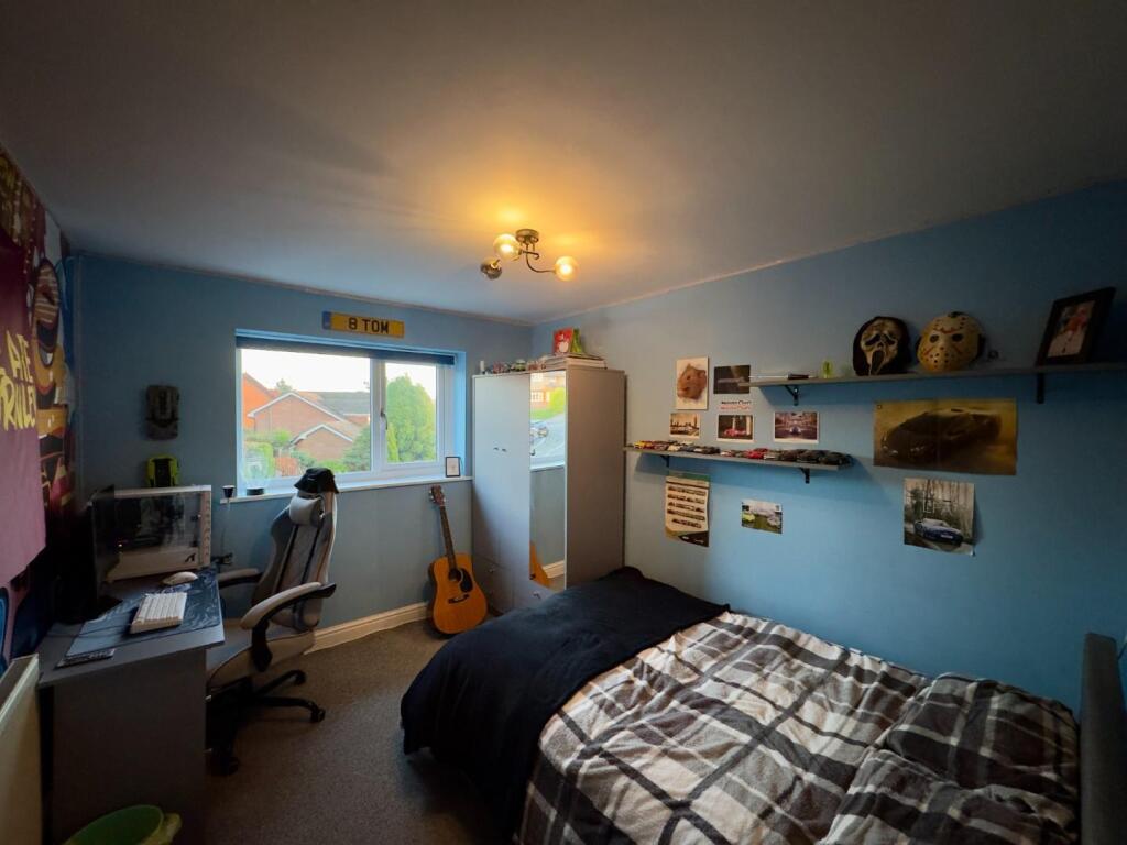 Bedroom 3 Photo, Clockhouse Grove, Burnley, 5 Bedr