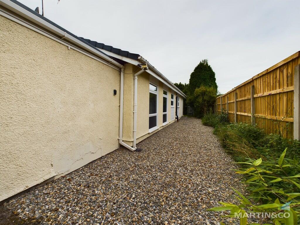 CAM03111G0-PR0172...