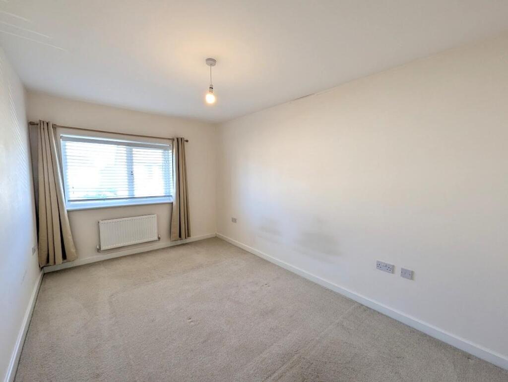 27 Red Cove Close Bedroom 1