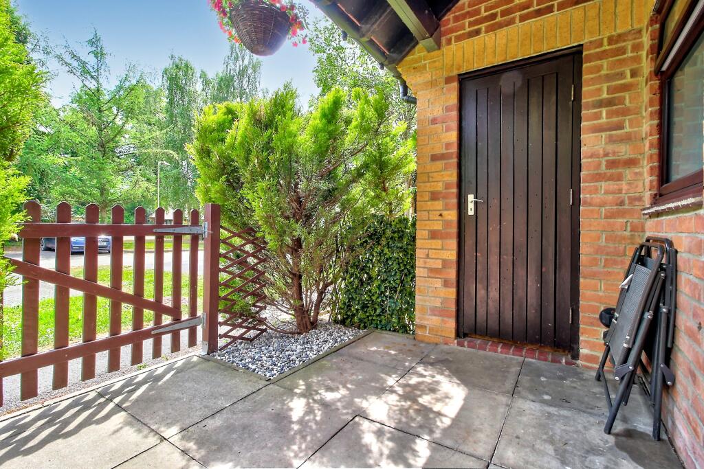 Front porch and patio area