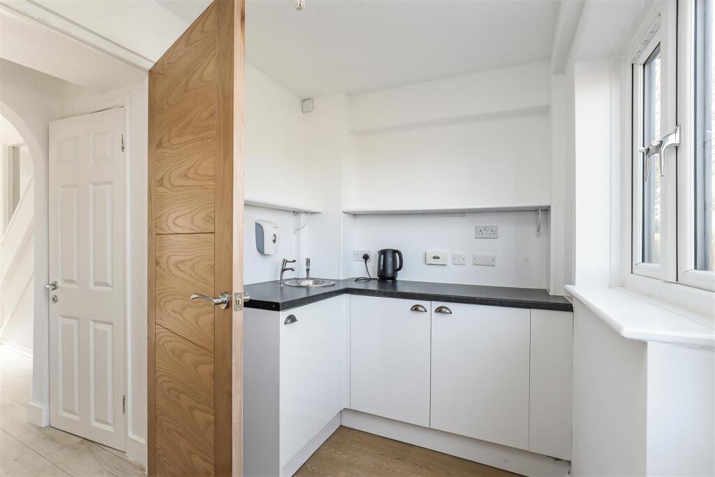 1190547-AL2I6637 - Copy.jpg