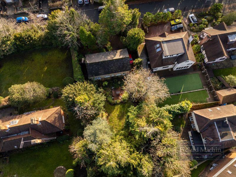 Briton Hill Road, Sanderstead