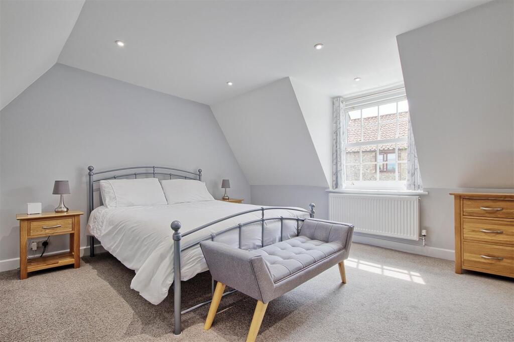 Bedroom 2.jpg