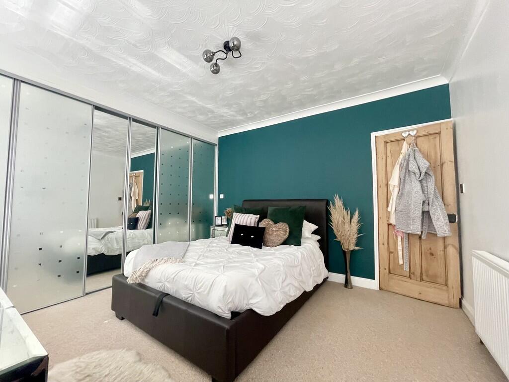 master bedroom 1