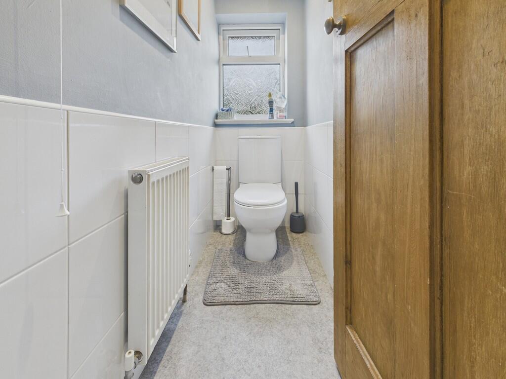 CAM04273G0-PR0217...