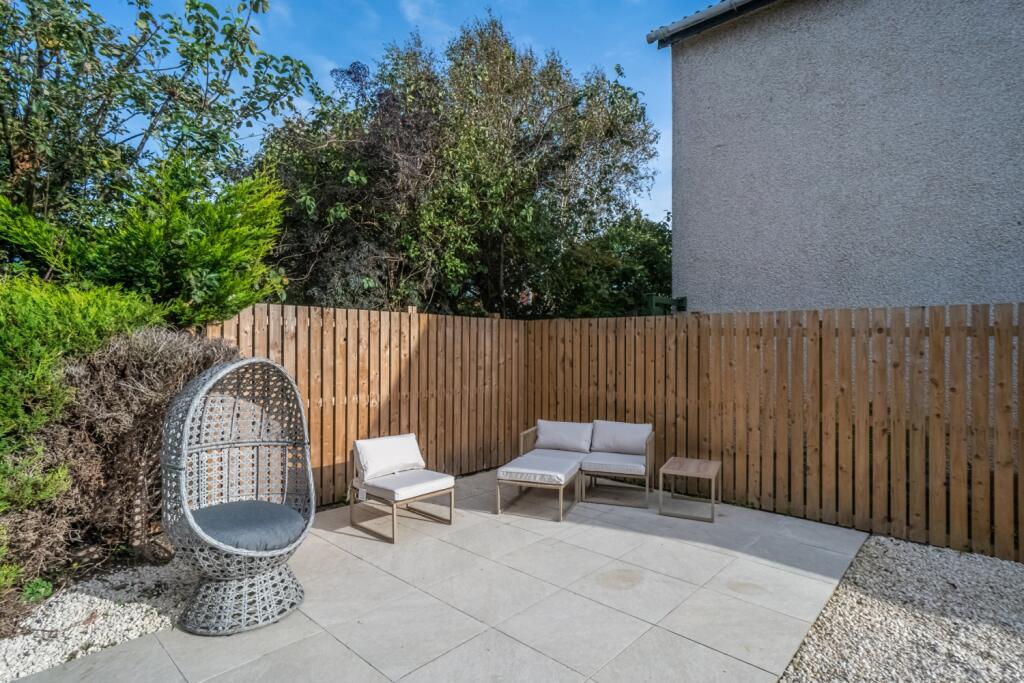 Outside Seating Private1_1