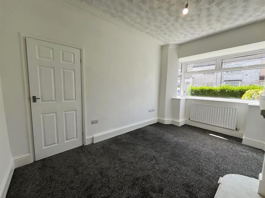 living room 3.jpg