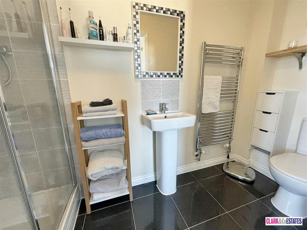 Ensuite