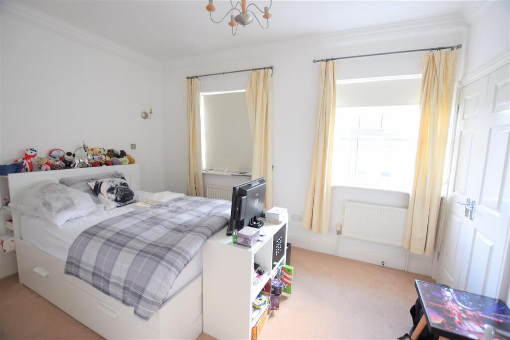 bedroom.jpg