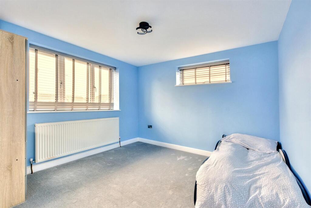 Bedroom 4_1.jpeg