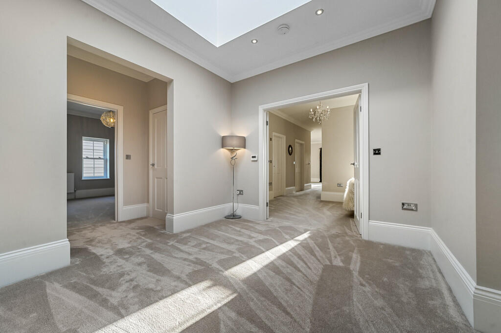 PT-FC(COL)-67AChe...