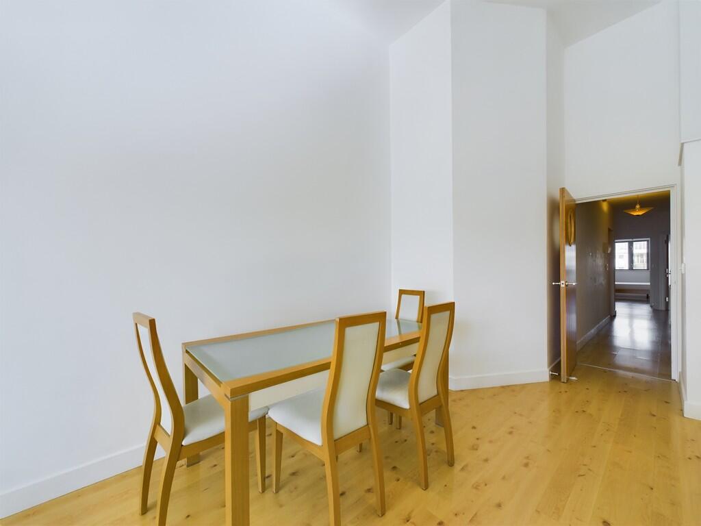 CAM02091G0-PR0094...