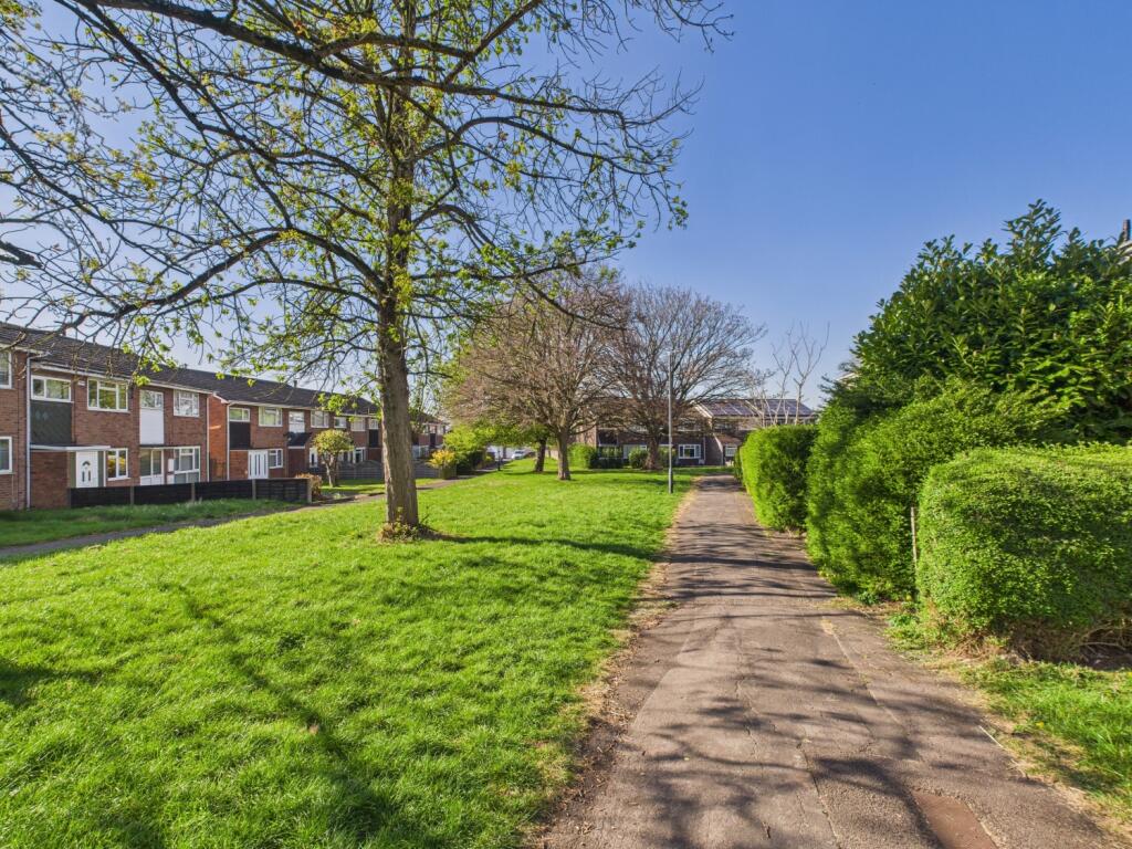 CAM02023G0-PR0131-STILL008