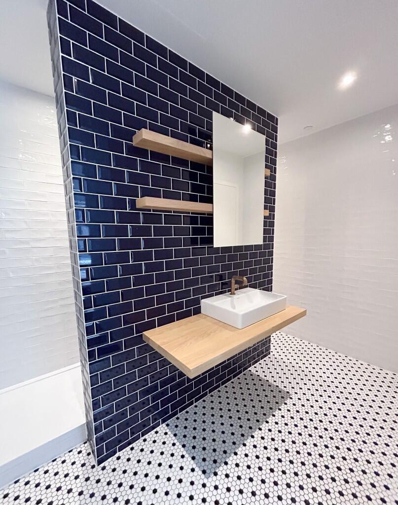 Master Ensuite