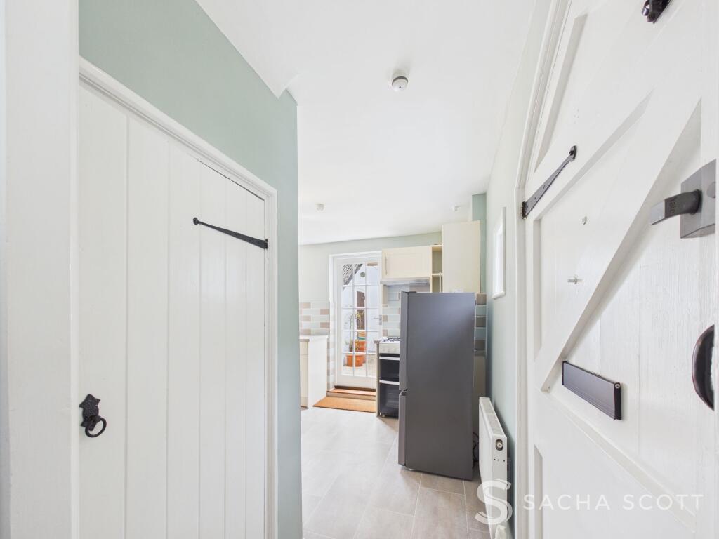 Entrance &amp; Storage