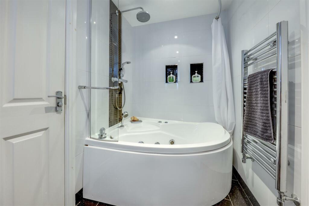 Jack &amp; Jill Bathroom Alt