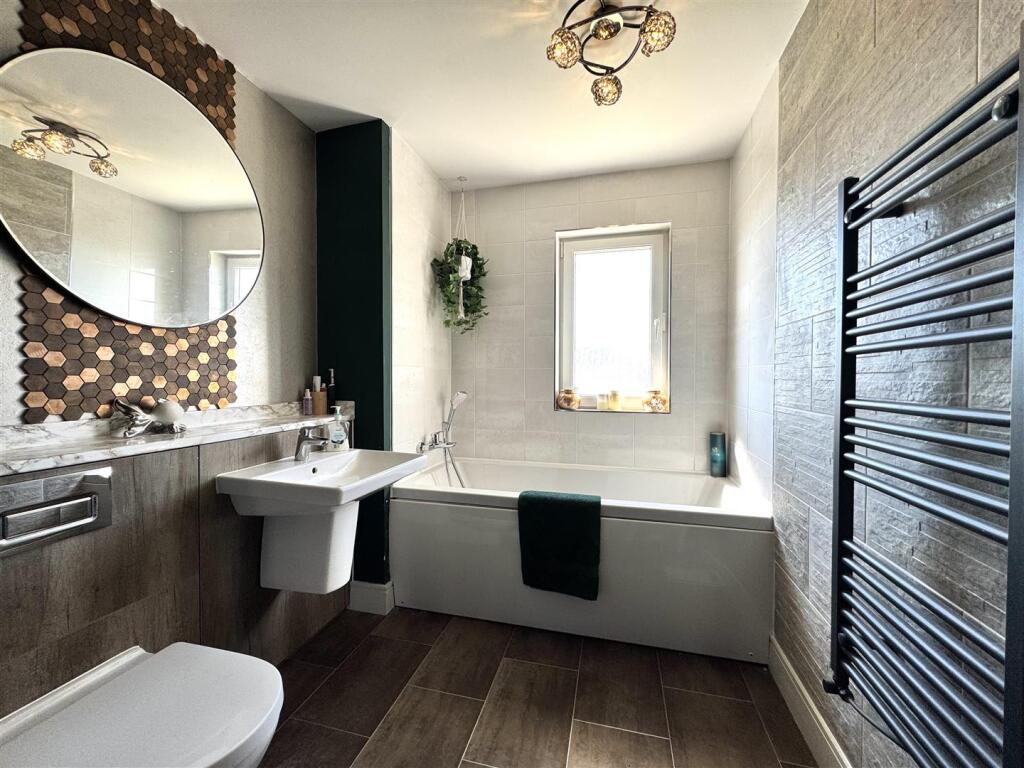Family bathroom