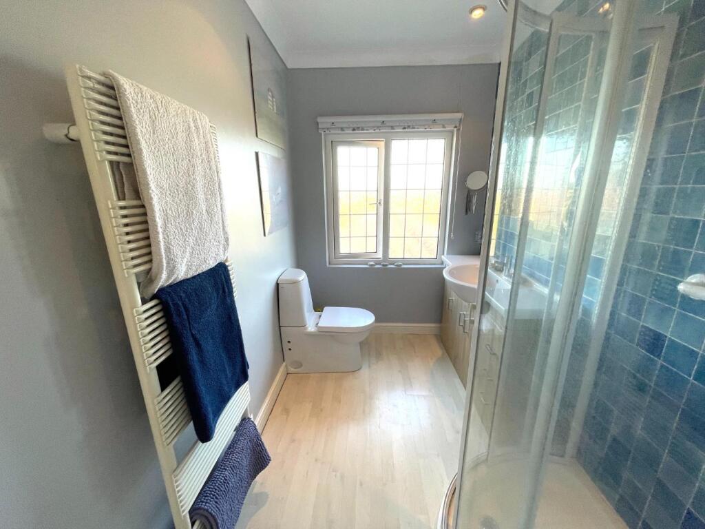 Shower Room.JPG
