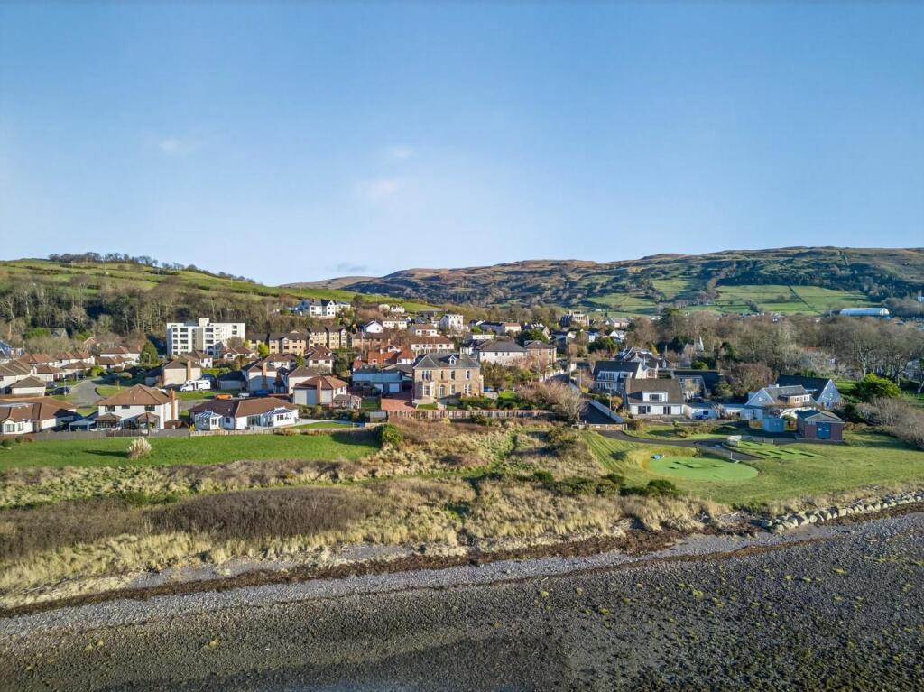 8 buchanan street, largs_45.jpg