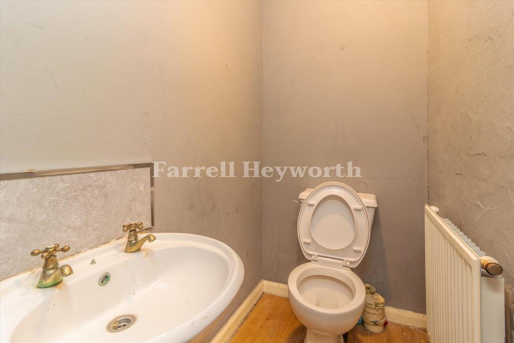 Ground Floor wc