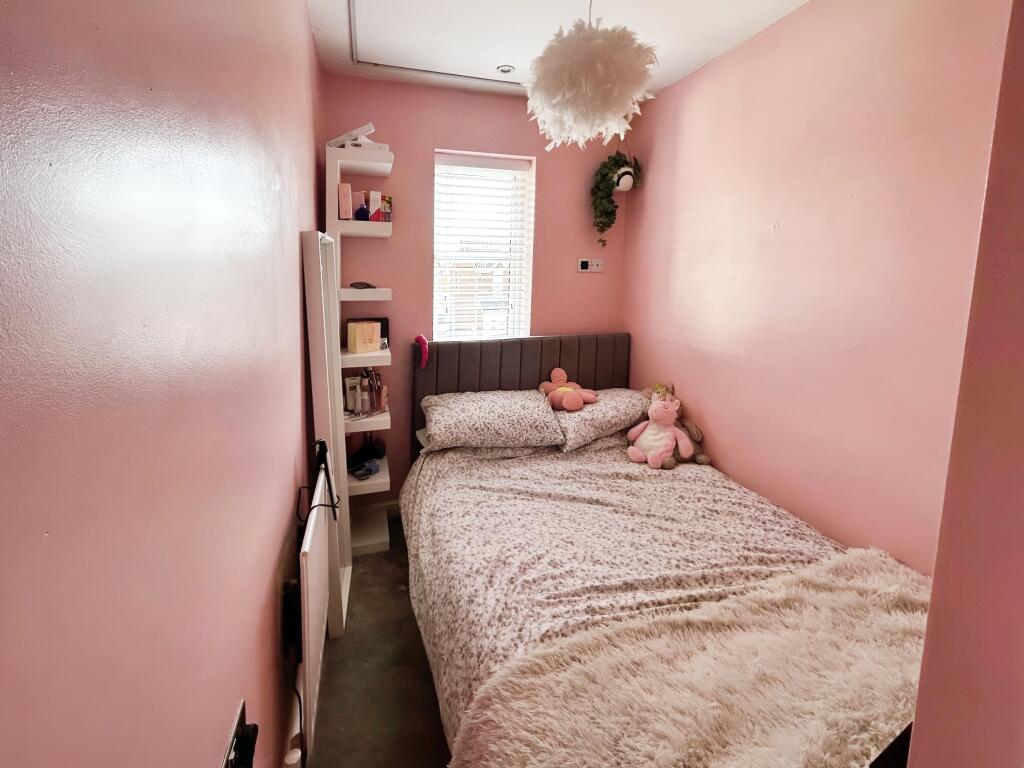 Ab2fe0d6-9f581370-3ae2-4a41-8204-9f46bb33635e