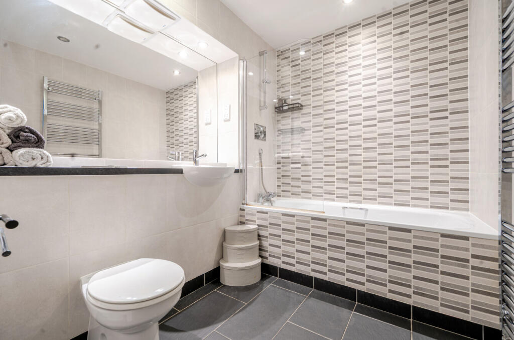 1312547-4-68518ca...