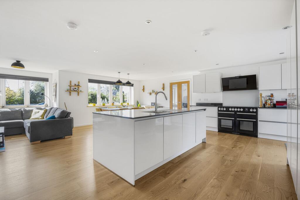 Kitchen/Dining/Famil