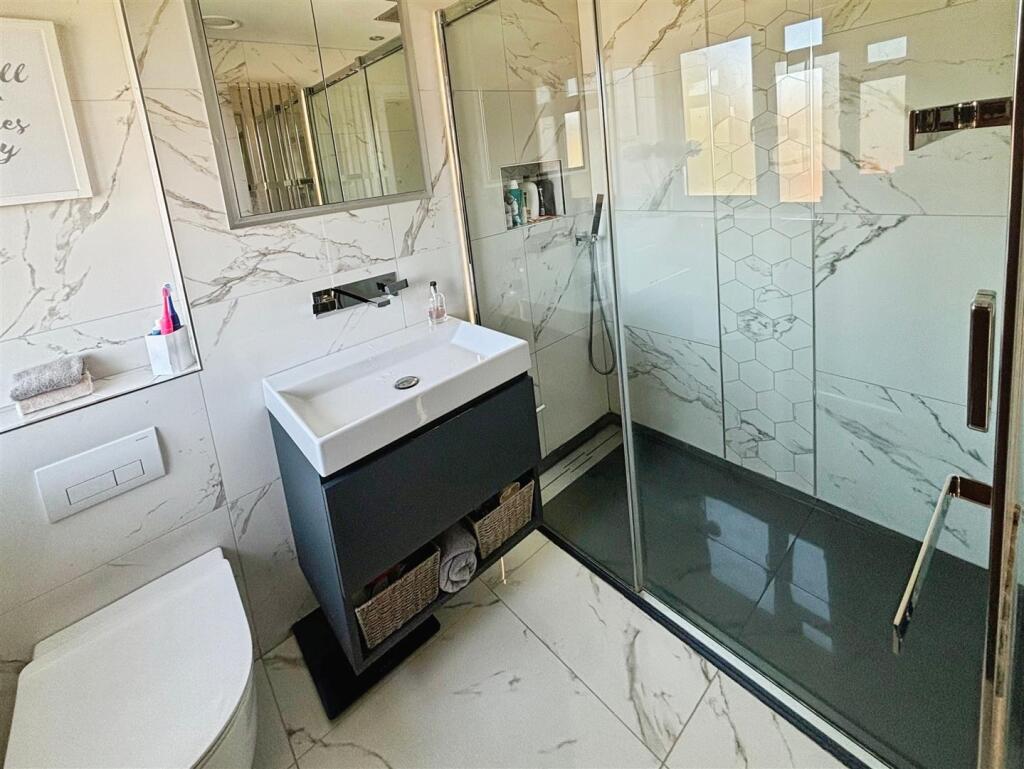 En-Suite.jpg