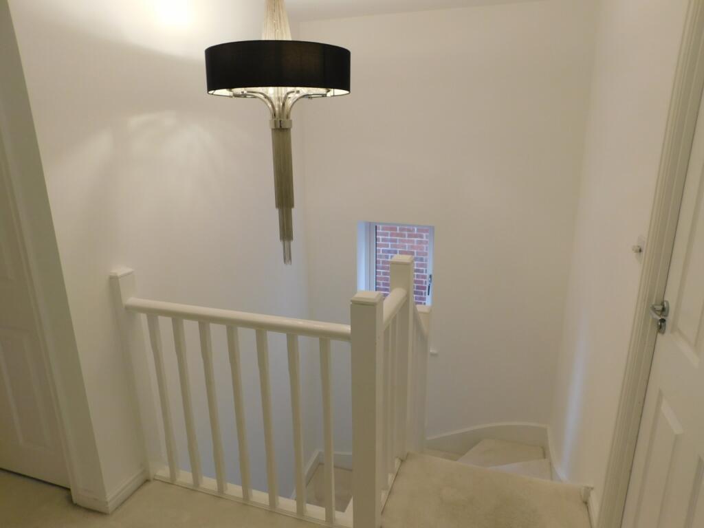 FIRST FLOOR LANDING