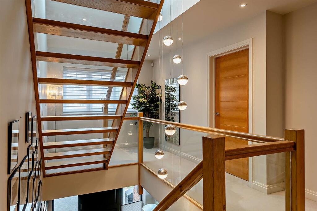 8643843-interior21-800.jpg