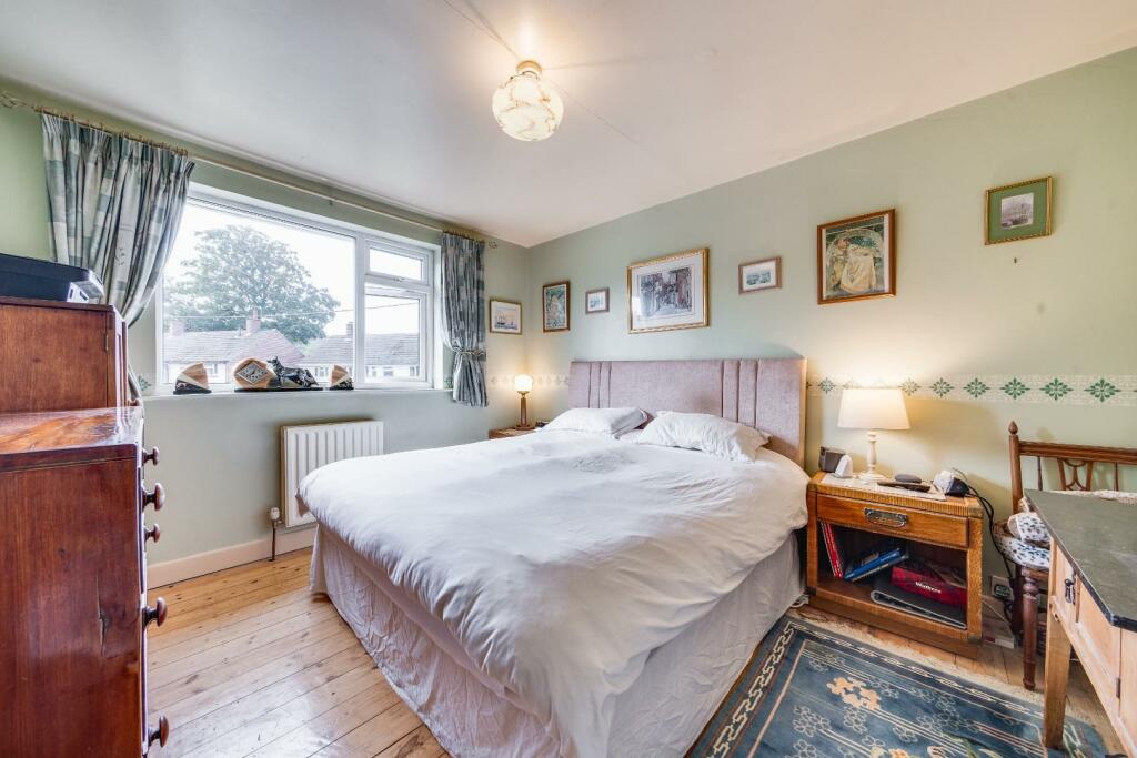 A8 - bed.jpg