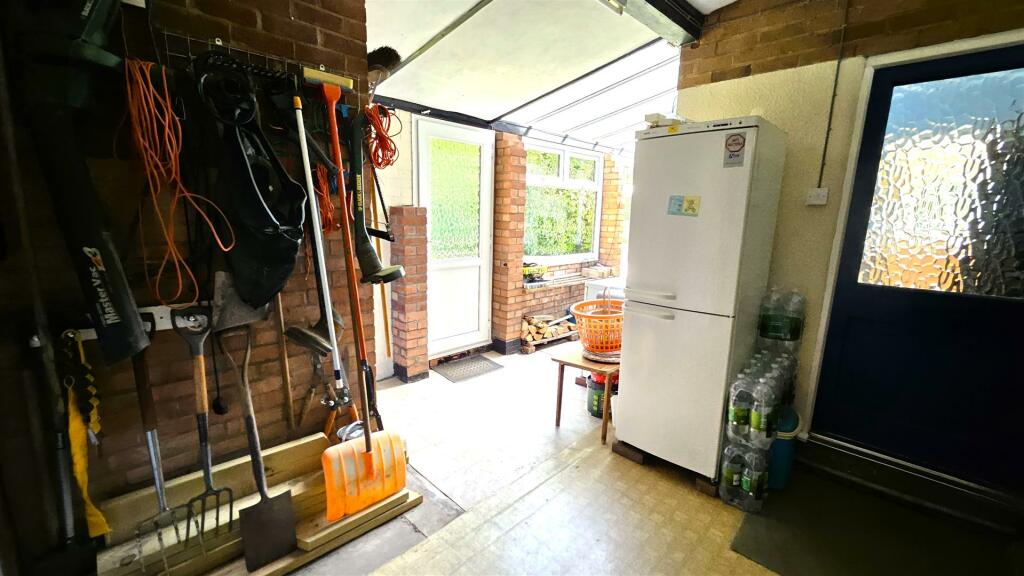 Utilities Room 3.jpg