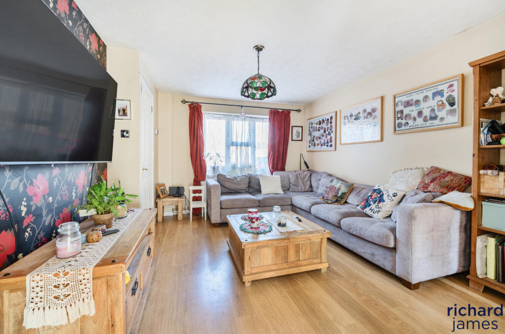 047db7bee1ba4c3e882257e80ebd36fd