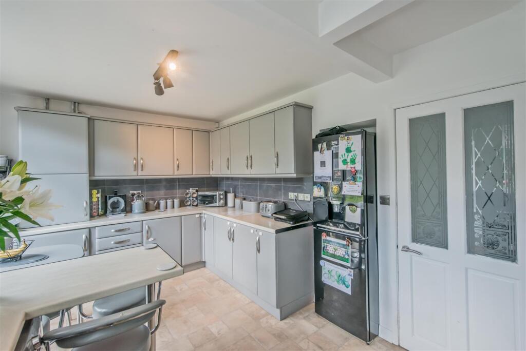 Fitted Breakfast / Dining Kitchen: