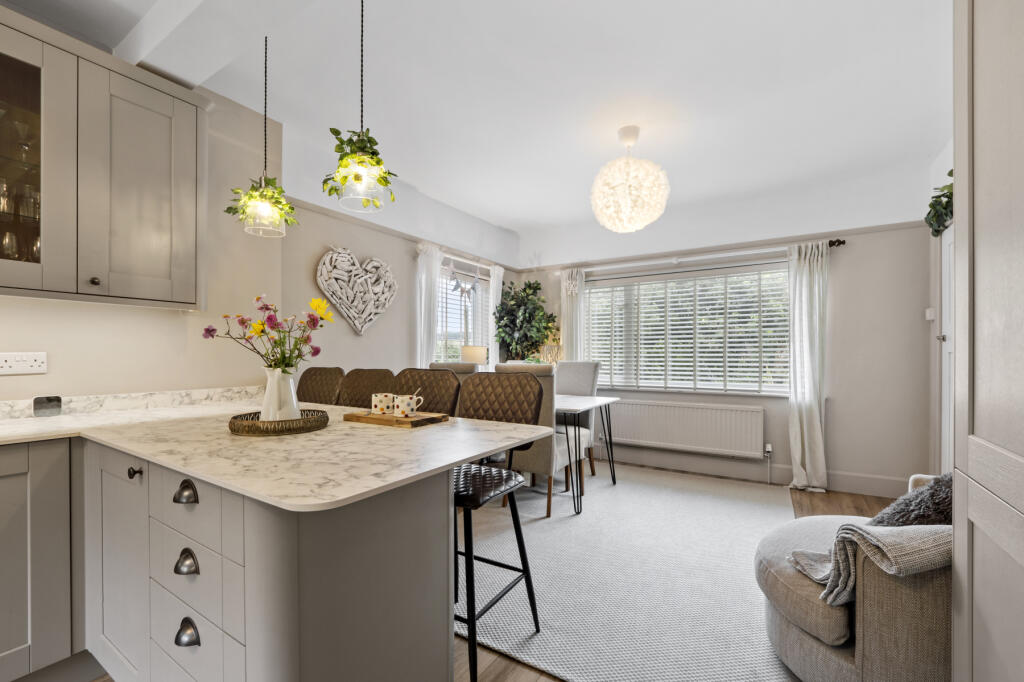 Kitchen/Dining