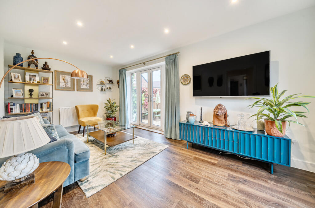 1364673-10-68e926...