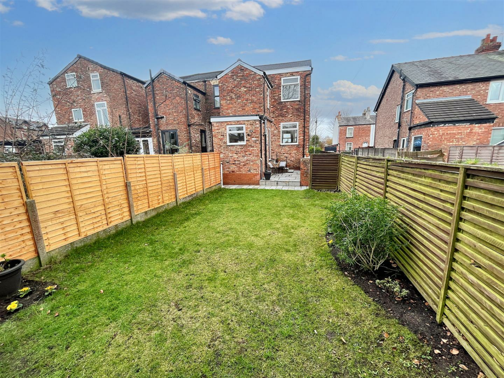 Gardens Aspect 3