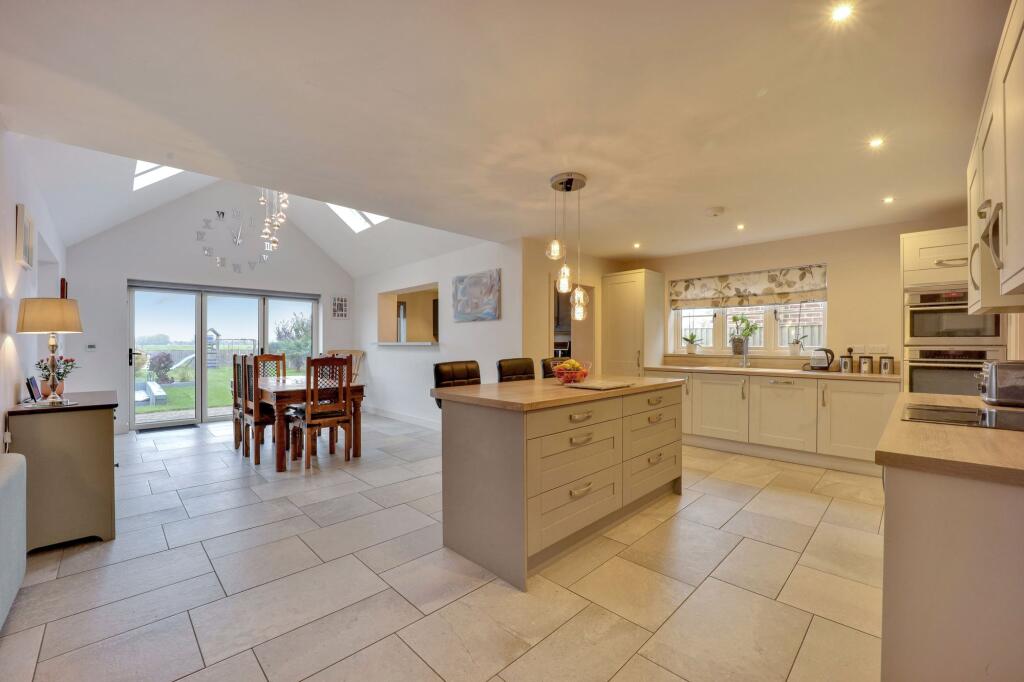 Kitchen/Family Room
