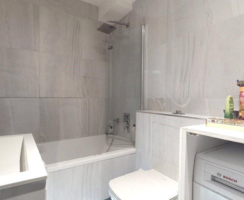 Bathroom.jpeg