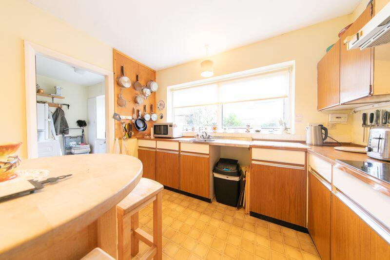 Kitchen &amp; breakfast room