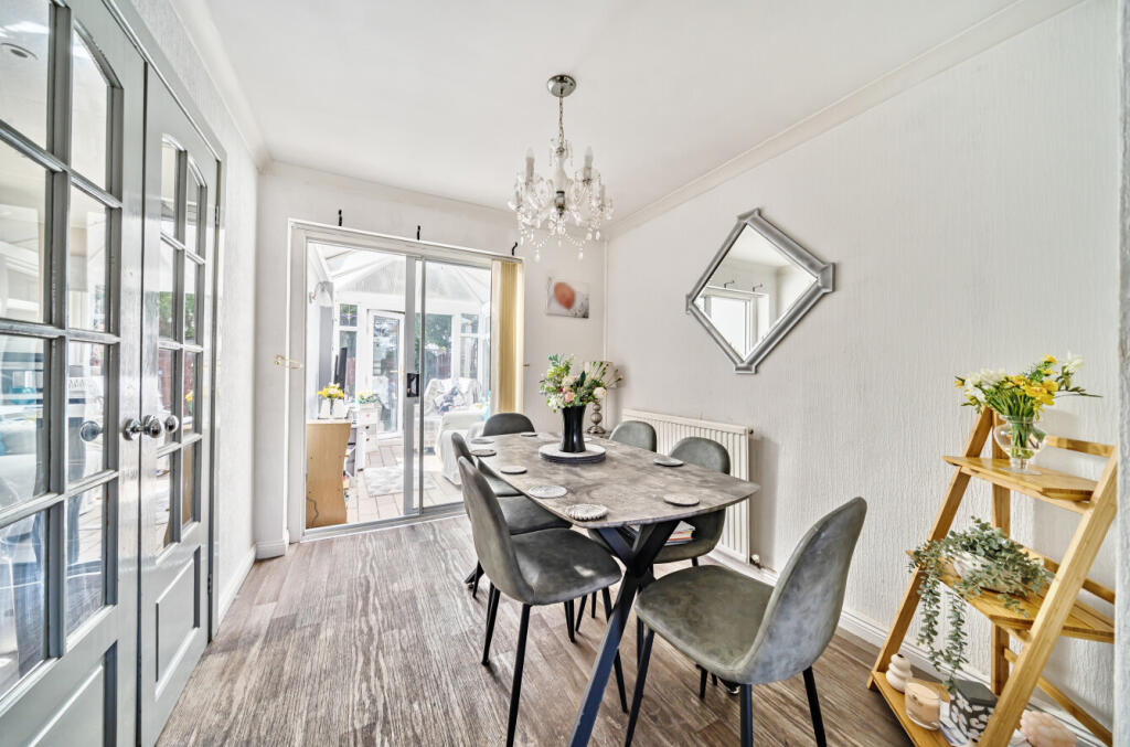 19-682212d7d8df7-...