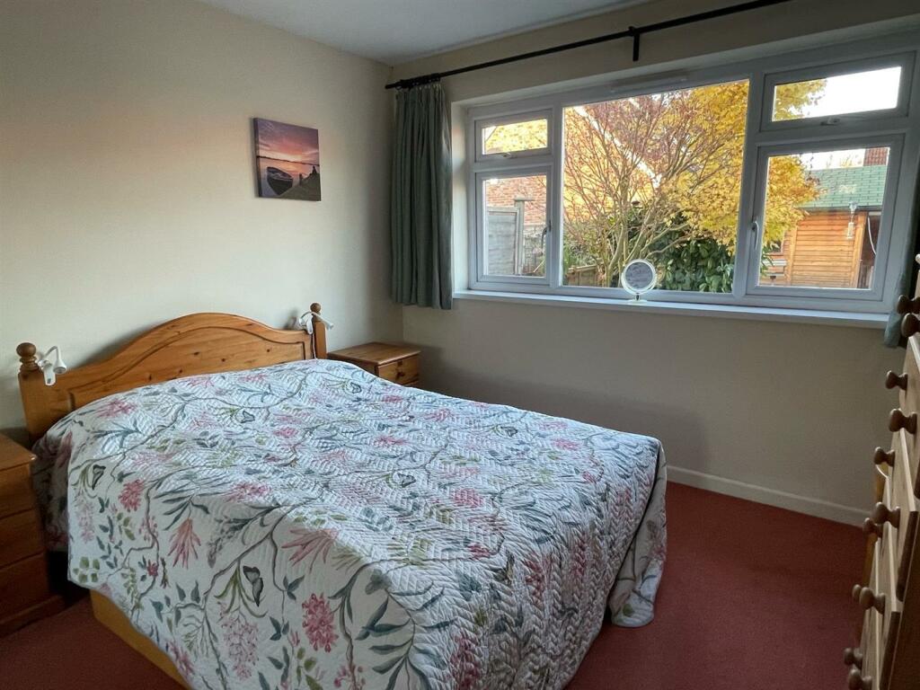 Bedroom,.jpg